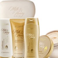 Online Cosmetics Gifts to India